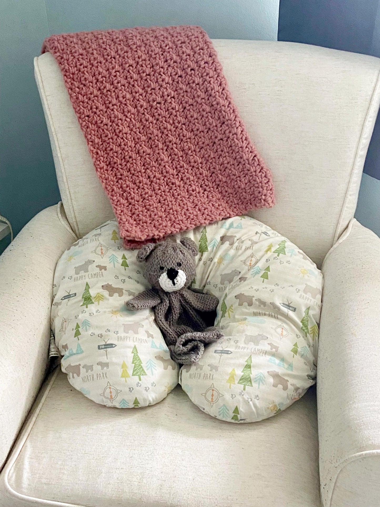 Handmade Crochet Baby Blanket: Soft Fleece Crib Throw (26x26 inch)