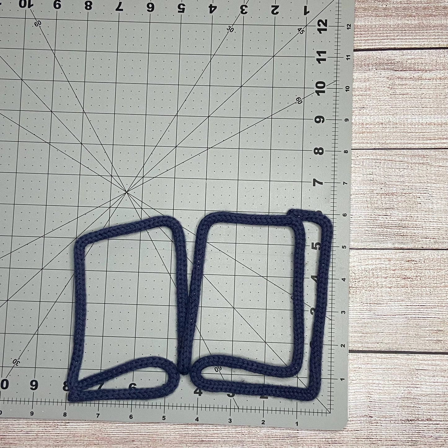 Knitted Wire Book Wall Hanging: Book Nook Art