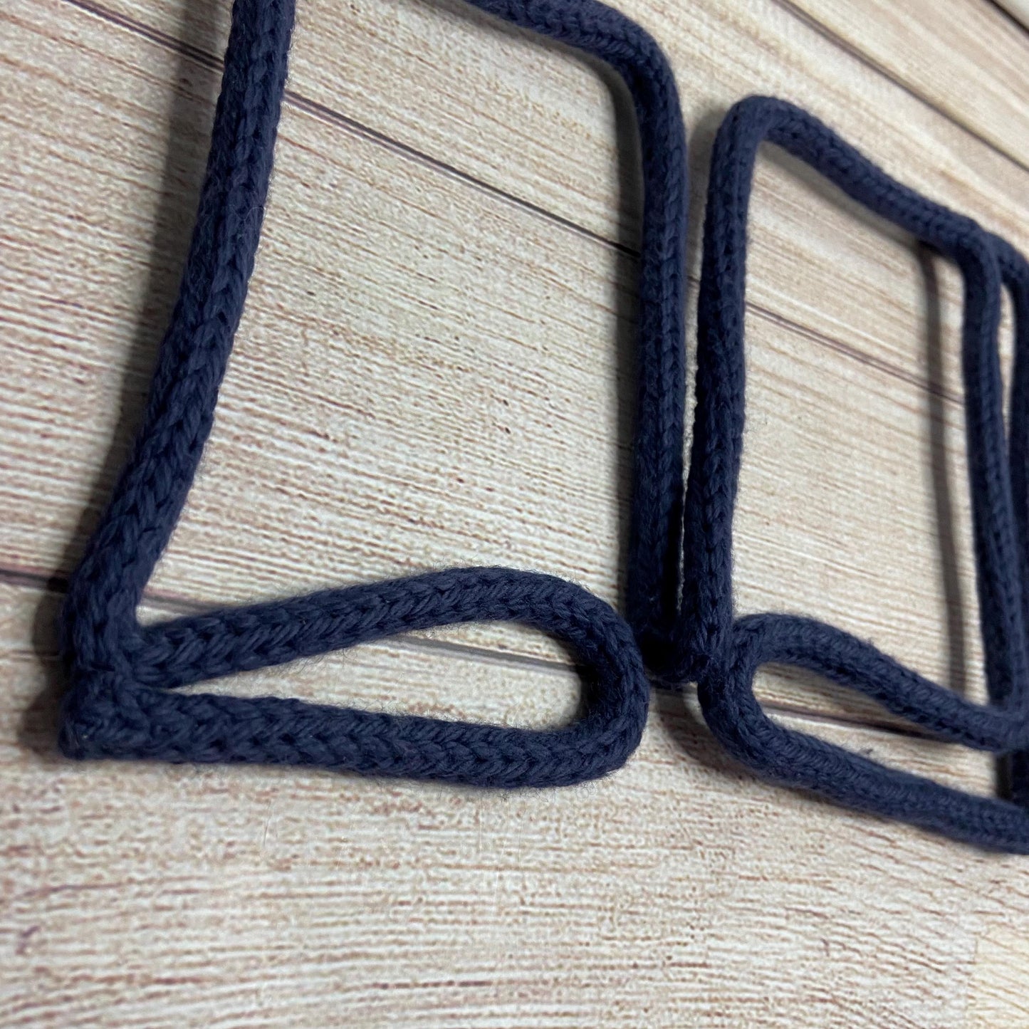 Knitted Wire Book Wall Hanging: Book Nook Art